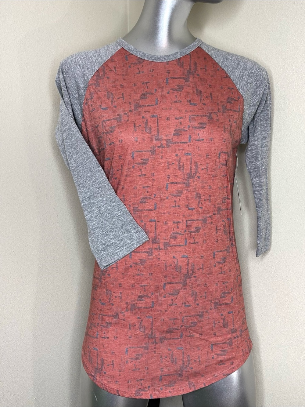 Rusty Red & Heather Gray Raglan 3/4 Sleeve Tee